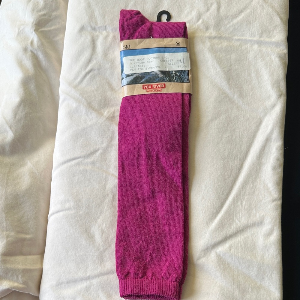 Women’s Ski Socks - Magenta Fits 6 1/2-10